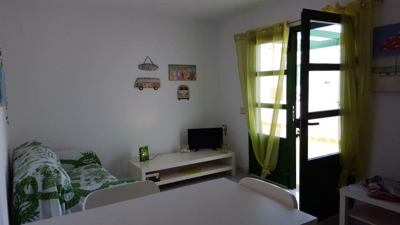 Puerta Del Sol Apartment Caleta De Fuste Exterior photo